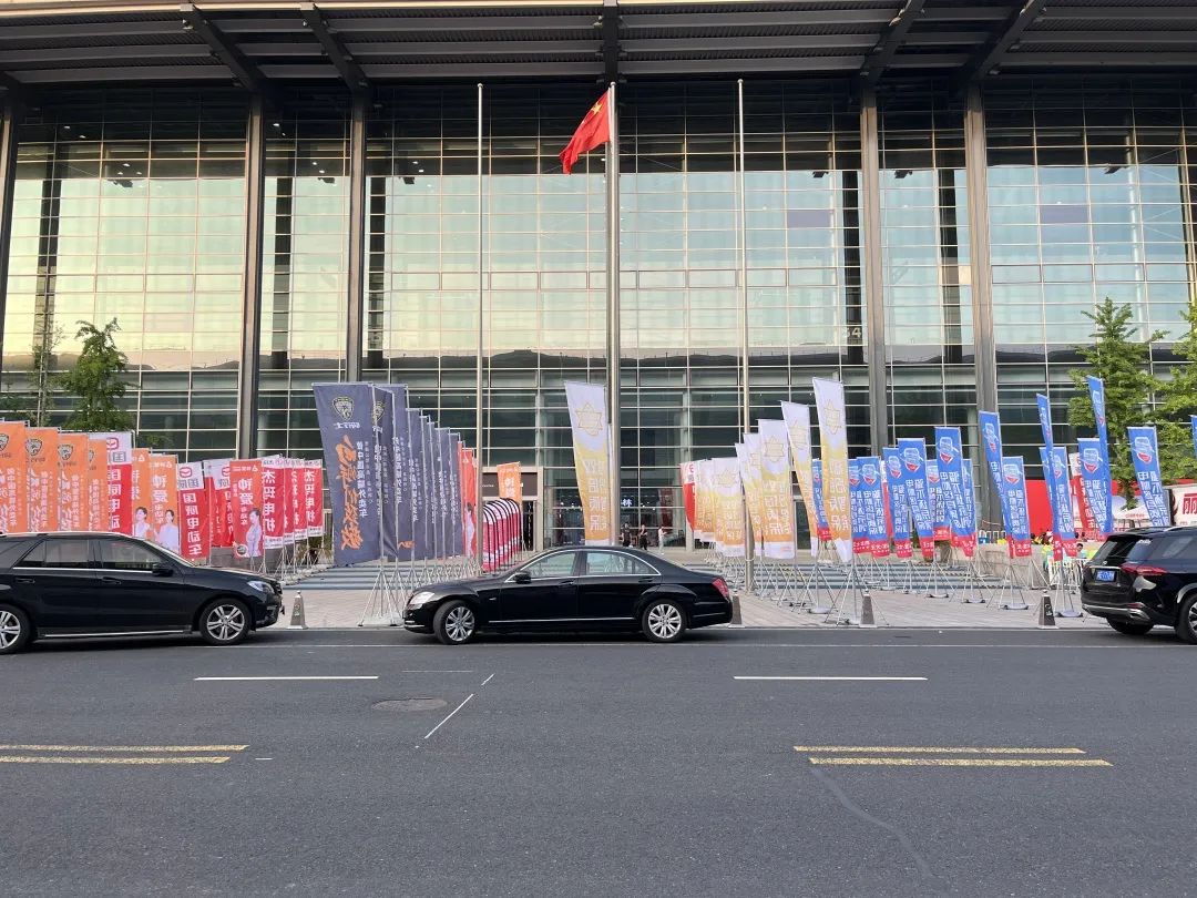 五月初夏，太湖湖畔！貝塞爾無(wú)錫新能源電動(dòng)車(chē)展覽會(huì)圓滿收官